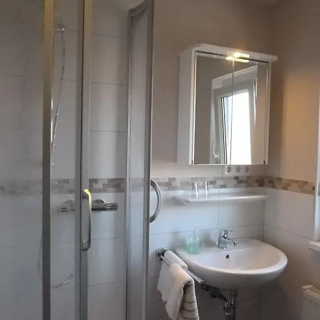 Bnb Pension Luettje Suennbloem
